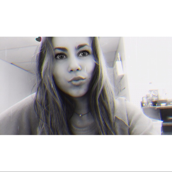 Meet your Posher, Bianca - Picture 1 of 1